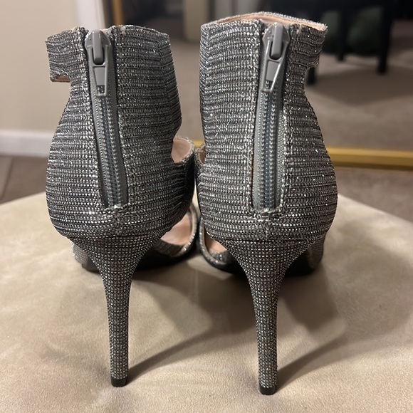 Christian Siriano high heels - Picture 3 of 6